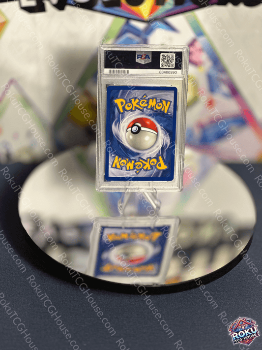 Back of Zapdos – Fossil – Pokémon Card (PSA 8).