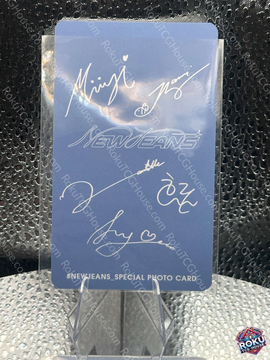 New Jeans (White Hat Shoot) - K-Pop Group Photo-Card (NM)
