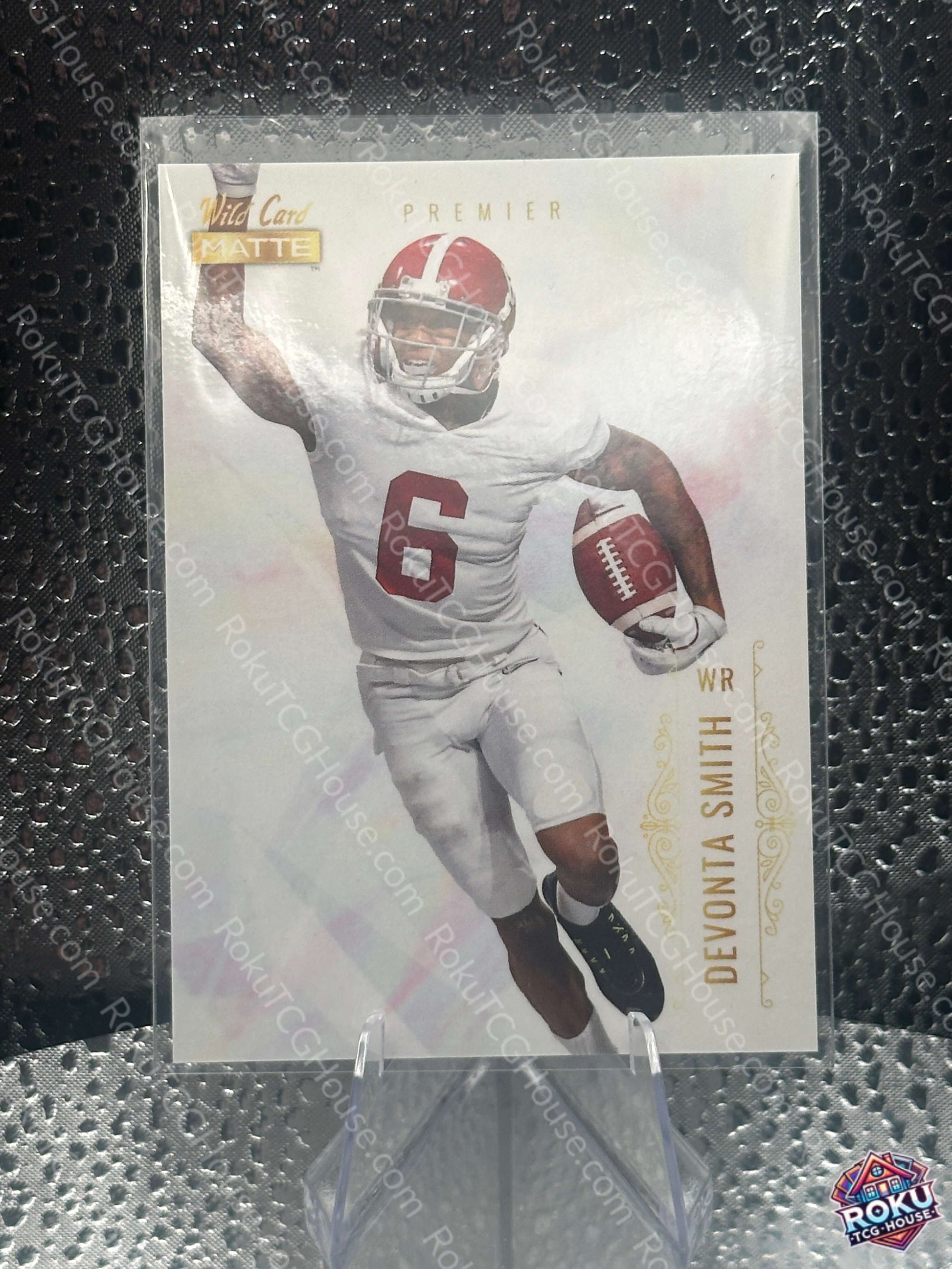 Devonta Smith Rookie White 2021 NFL Card NM front