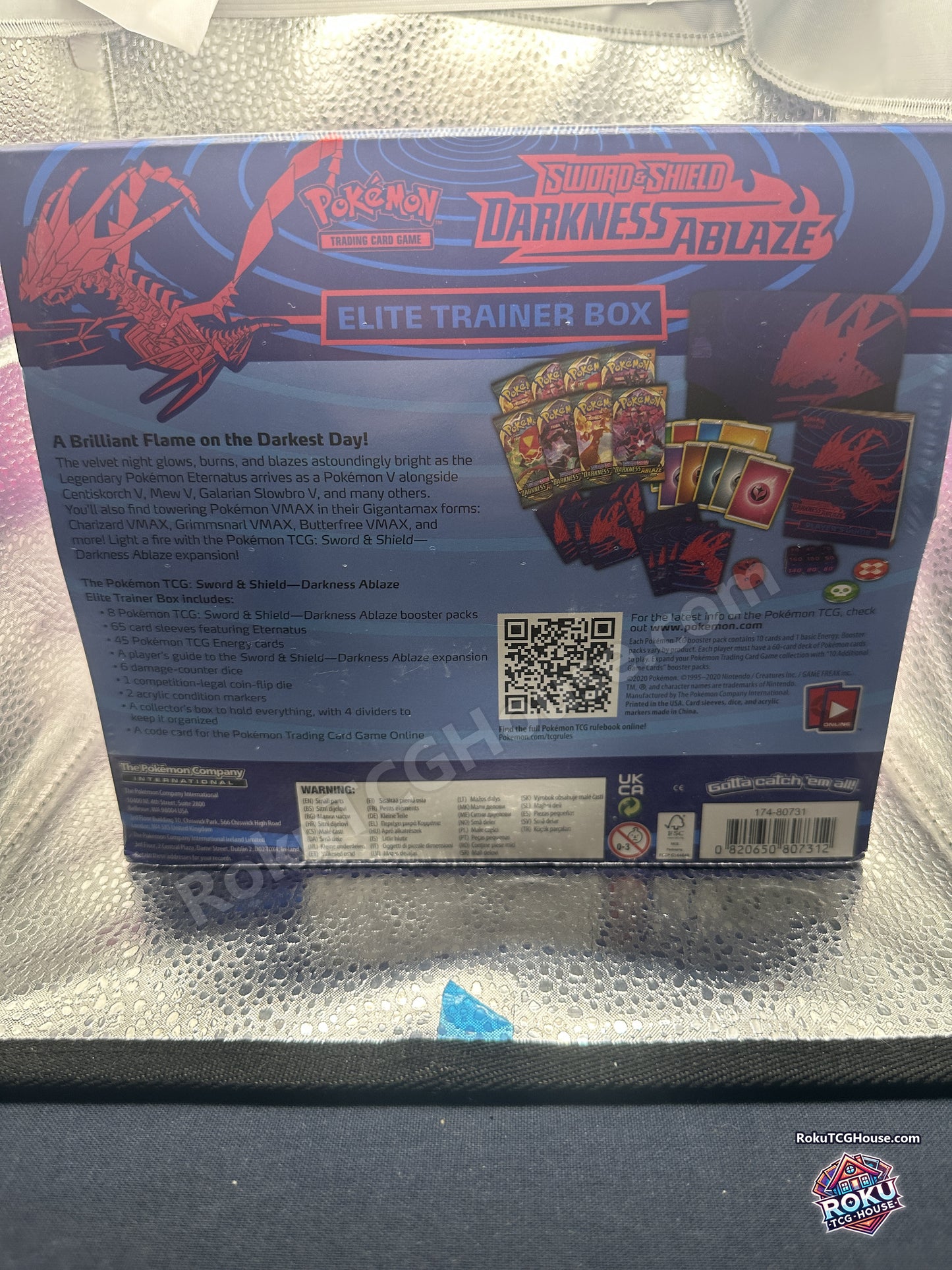Back of the Darkness Ablaze Elite Trainer Box listing the full contents